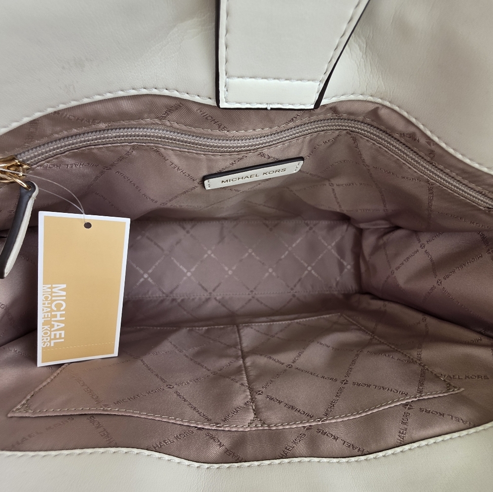 Michael Kors Serena Large White Shoulder Tote Bag - Picture 5 of 7